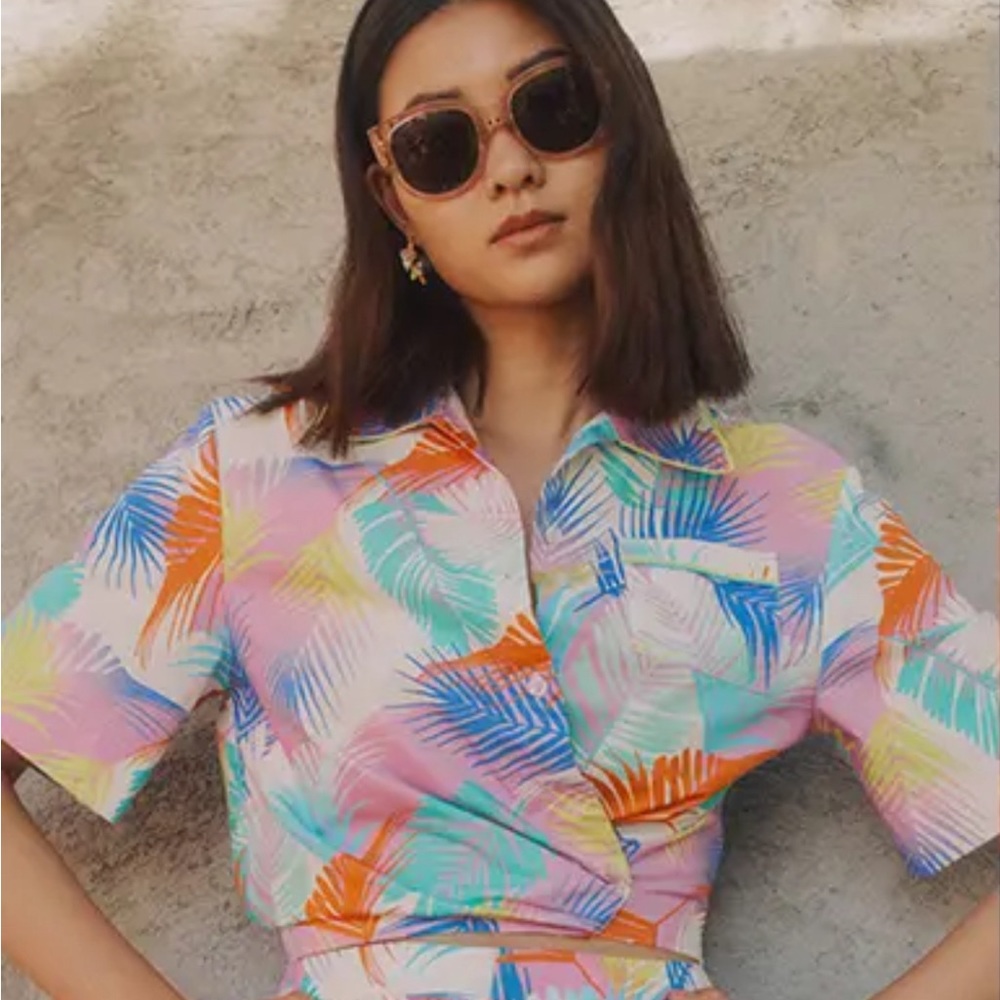 Le Superbe Extra Camp in Dessert Palm Brights Shirt Size 4